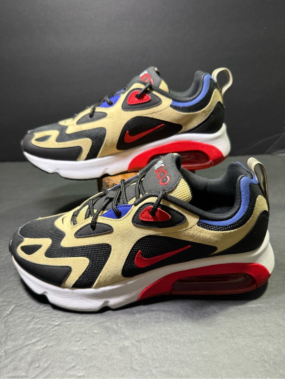 Nike Air Max 200 Black Cream Red Tan  Sneakers Size- 7.5 Women’s or Men’s 6